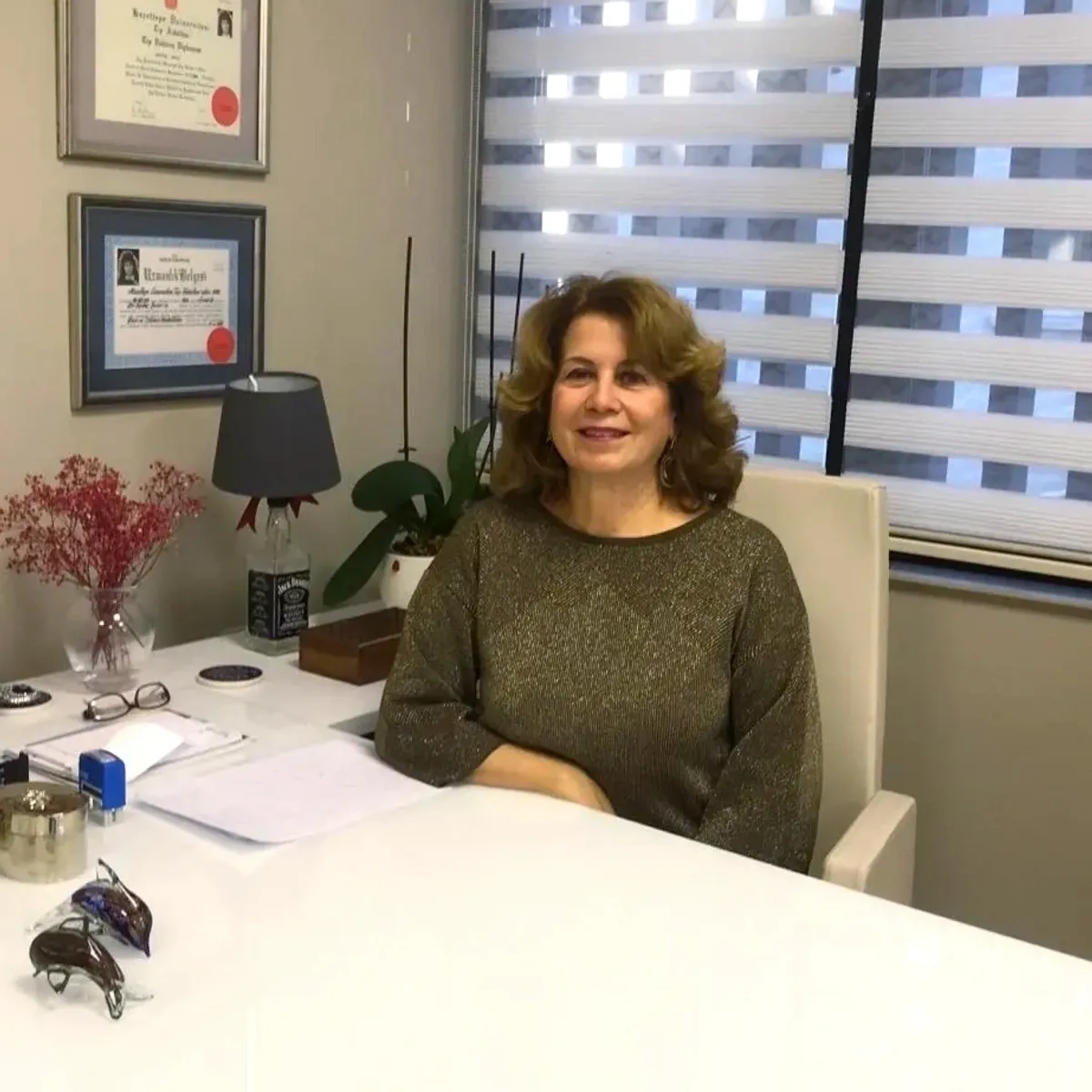 Uzm. Dr. Sertaç Şener Dermatoloji