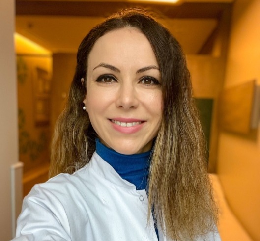 Uzm. Dr. Fatma Üstün